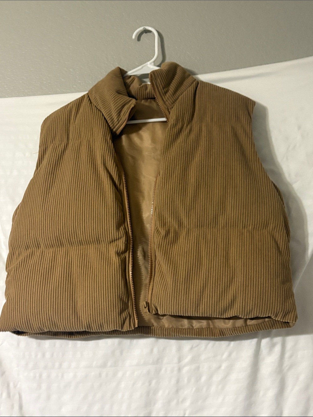 Corduroy Puffer Vest in Camel